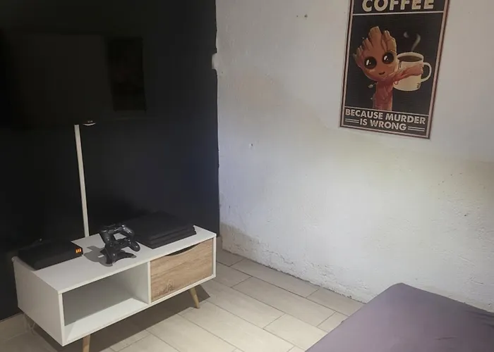 L'escale Atypique 3 Clermont-ferrand, Parking *