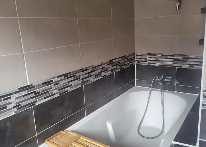 L'escale Atypique 3 Clermont-ferrand, Parking شقة *