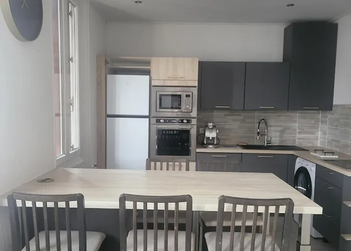 L'escale Atypique 3 Clermont-ferrand, Parking * كليرمونت-فيراند